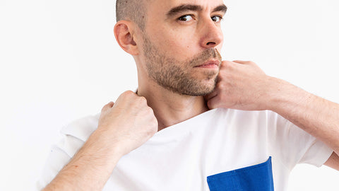 sébastien porte le tee-shirt HABILE tout simplement