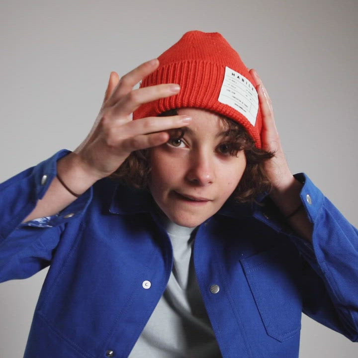 plus qu'un bonnet, une aventure, une envie de changer les chose, made in france by Saint James. HABILE vous a dessiner un bonnet iconique et indemodable qui vous gardera dans chacune des 7 coleurs proposer , la tête bien au chaud tout l'hiver. À vous de jouer